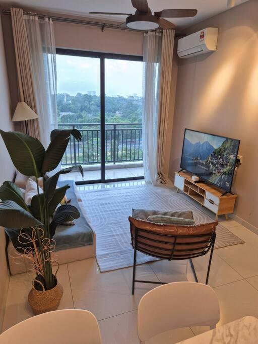 Pangsapuri Serene And Peaceful 2 Bedrooms 3 Pax - 10 Min To Ciq *