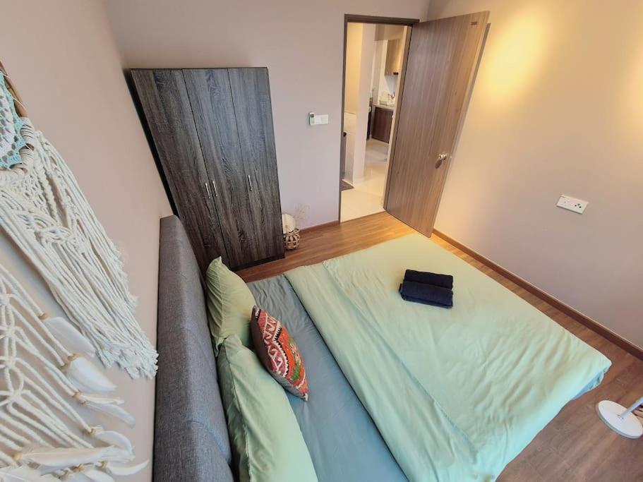 Pangsapuri Serene And Peaceful 2 Bedrooms 3 Pax - 10 Min To Ciq