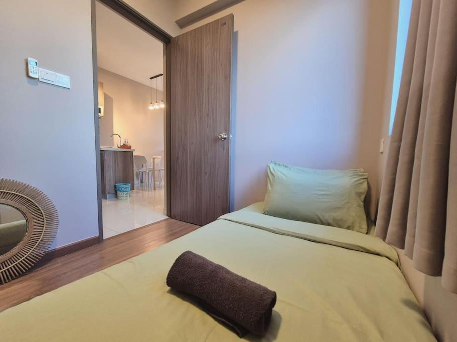 Serene And Peaceful 2 Bedrooms 3 Pax - 10 Min To Ciq